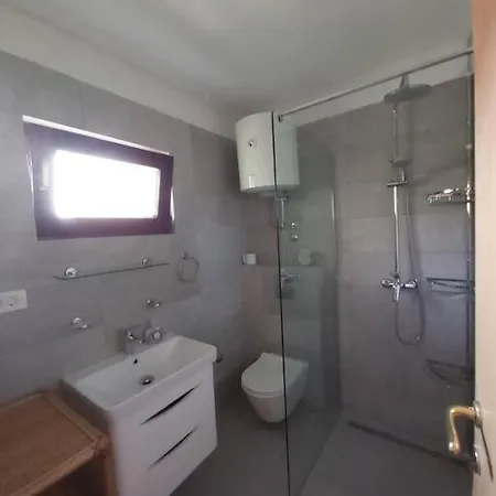 Kia Ora * Rogoznica (Sibenik-Knin)