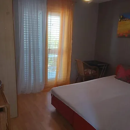 Kia Ora * Rogoznica (Sibenik-Knin)